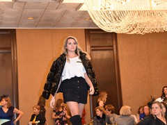 2018-Fashion_Show (34)